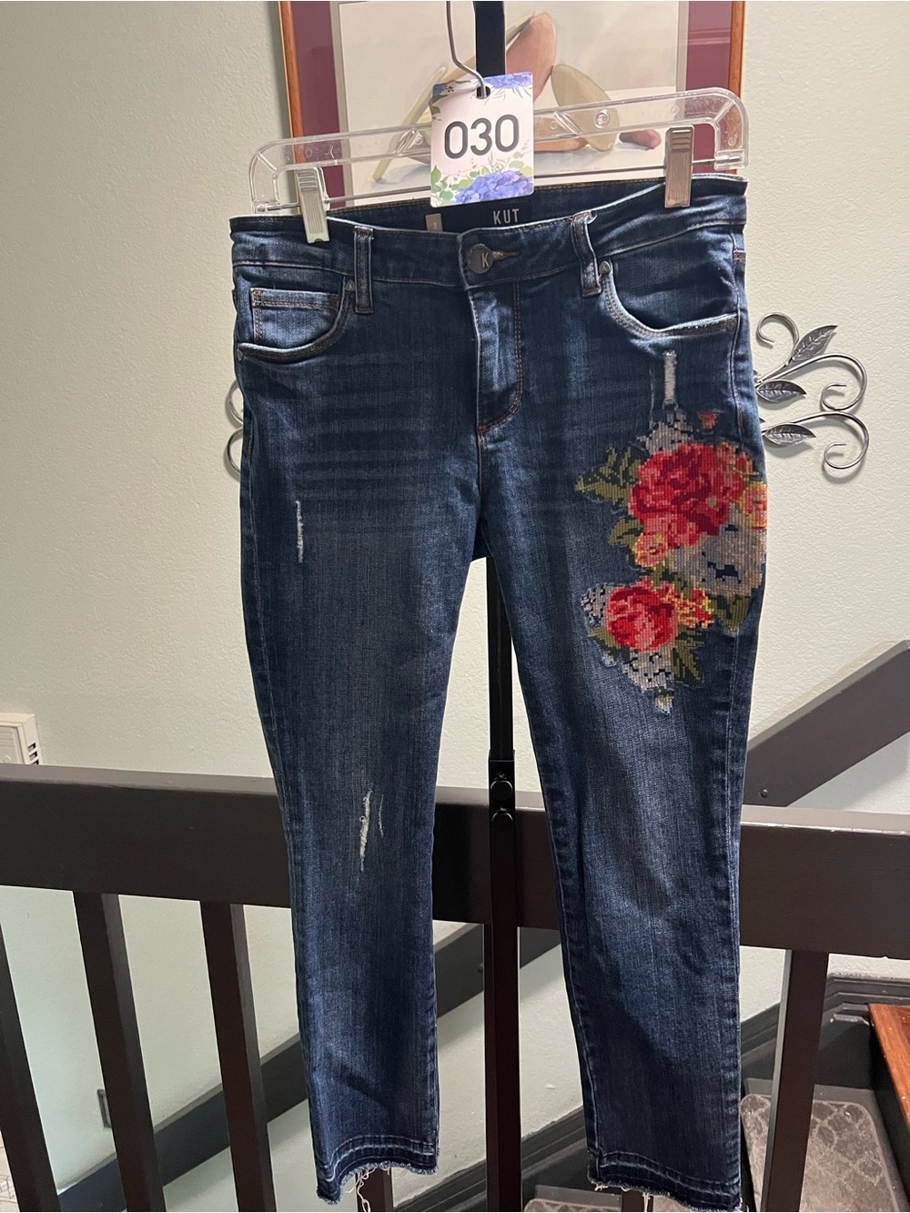 Kut from the Kloth Dark Blue Skinny Jeans with Red Floral Embroidery #DS030